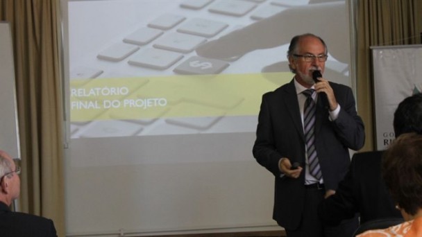 José Paulo Leal apresentando Projetos para o IPE